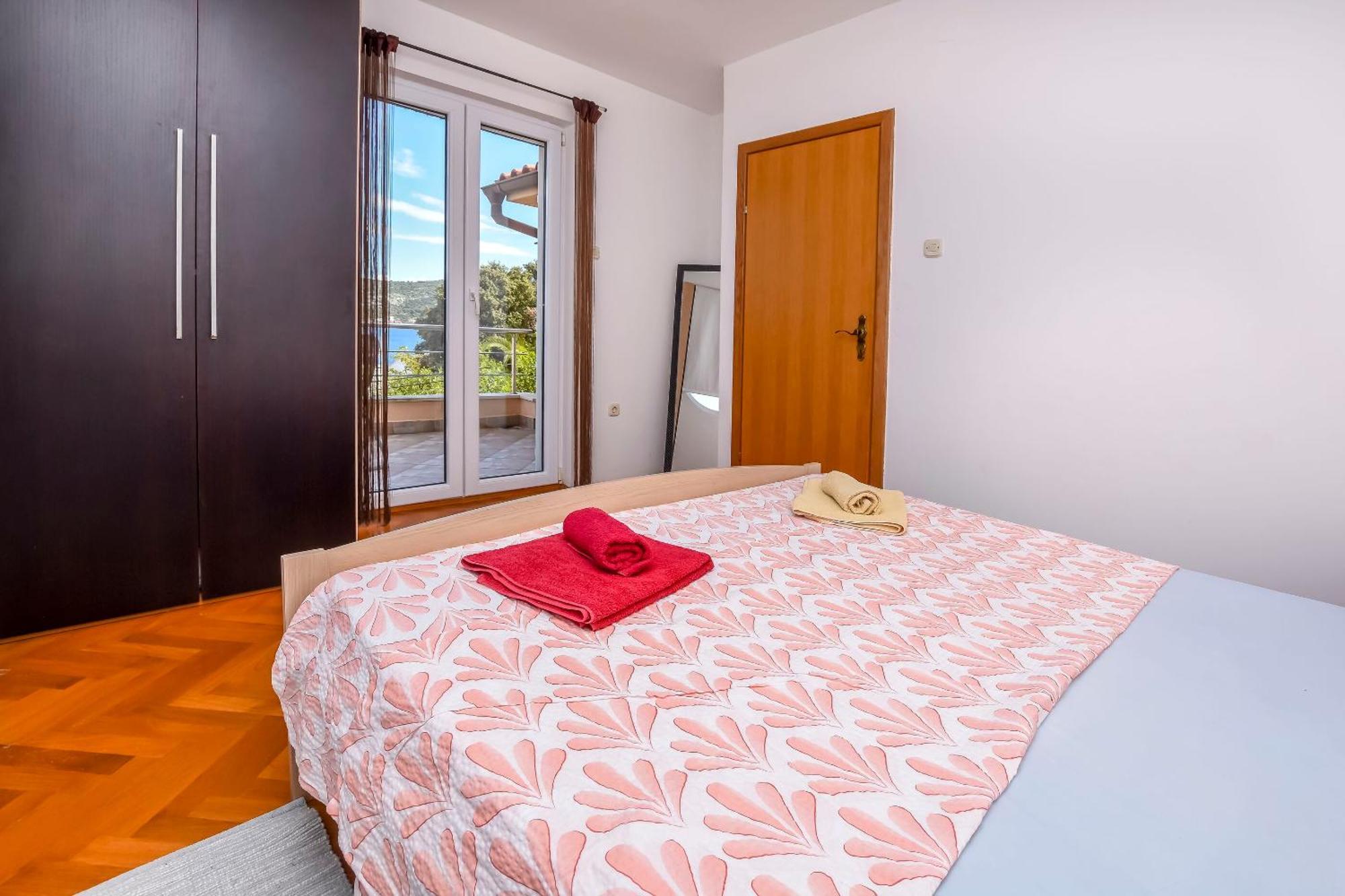 Apartments Ema Ražanj エクステリア 写真